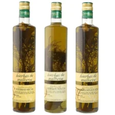 Herbes de Mallorca: Tradition und Geschmack in drei Varianten